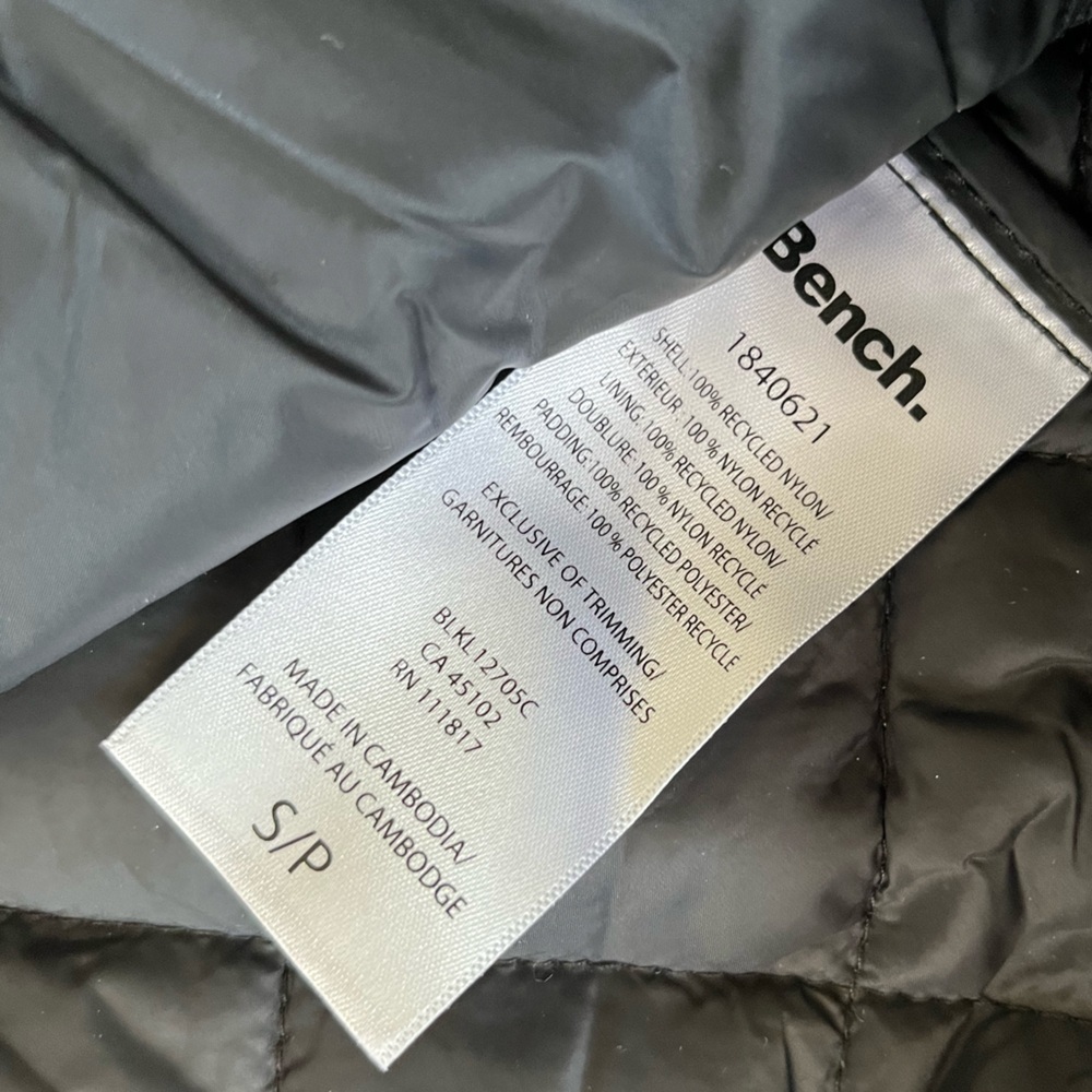 ⭐️ BENCH Quilted Black Women's Puffer Vest - Classic Lightweight Layer - Picture 5 of 5